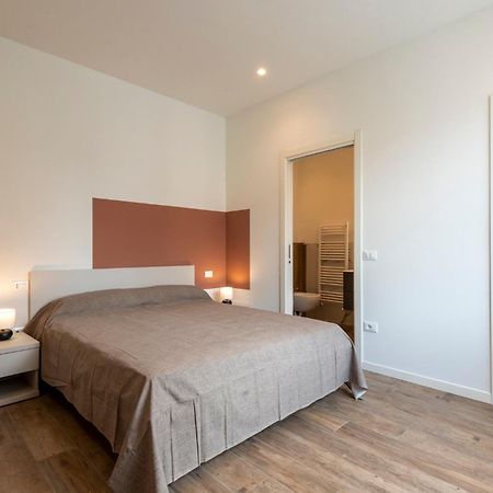 Iarsera Rooms And Apartment Лука Екстериор снимка