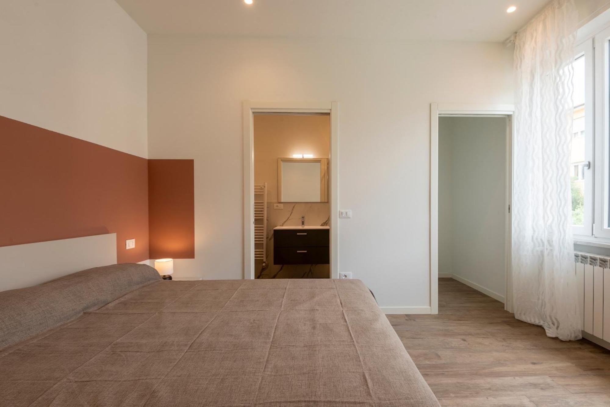 Iarsera Rooms And Apartment Лука Екстериор снимка