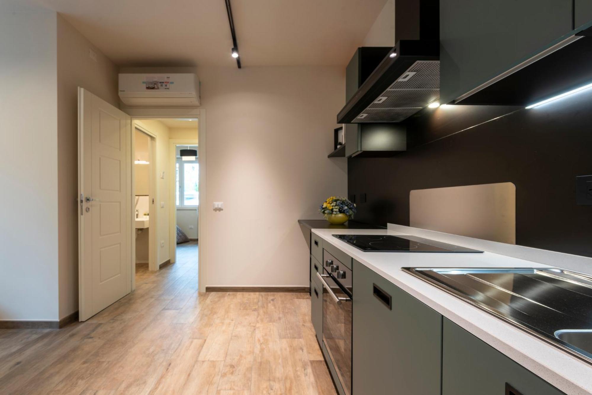 Iarsera Rooms And Apartment Лука Екстериор снимка