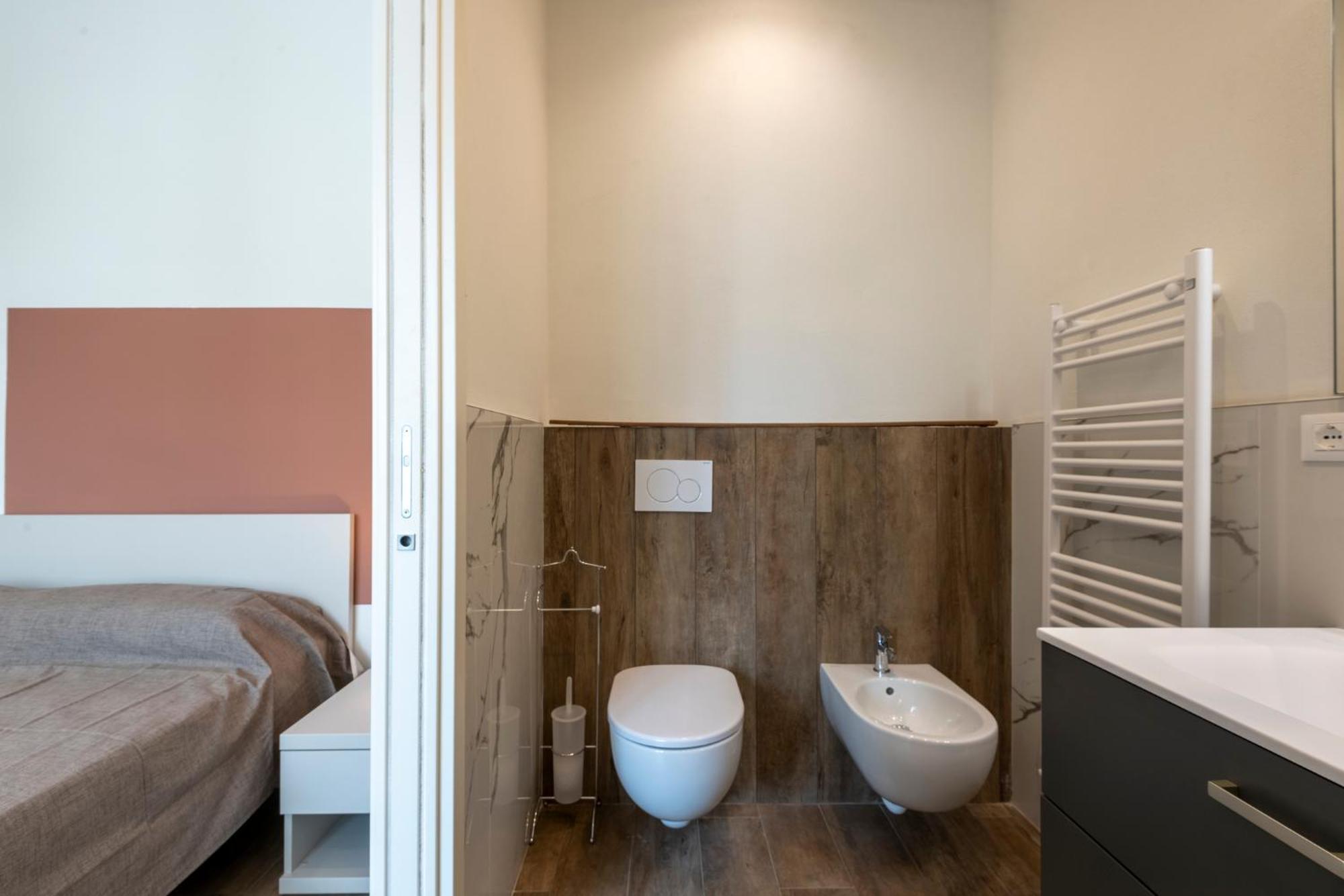 Iarsera Rooms And Apartment Лука Екстериор снимка